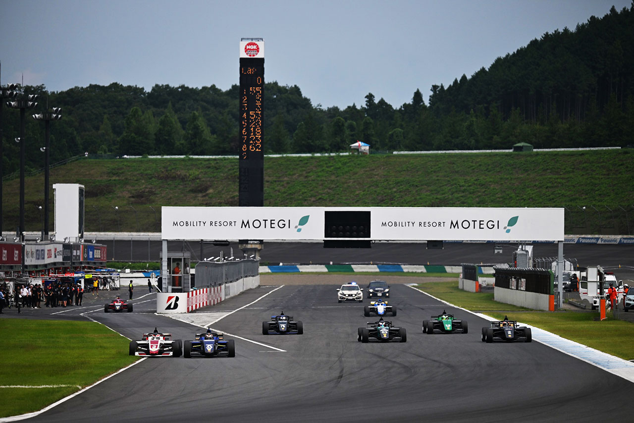 2024 FRJ岡山大会 第9戦　決勝スタート