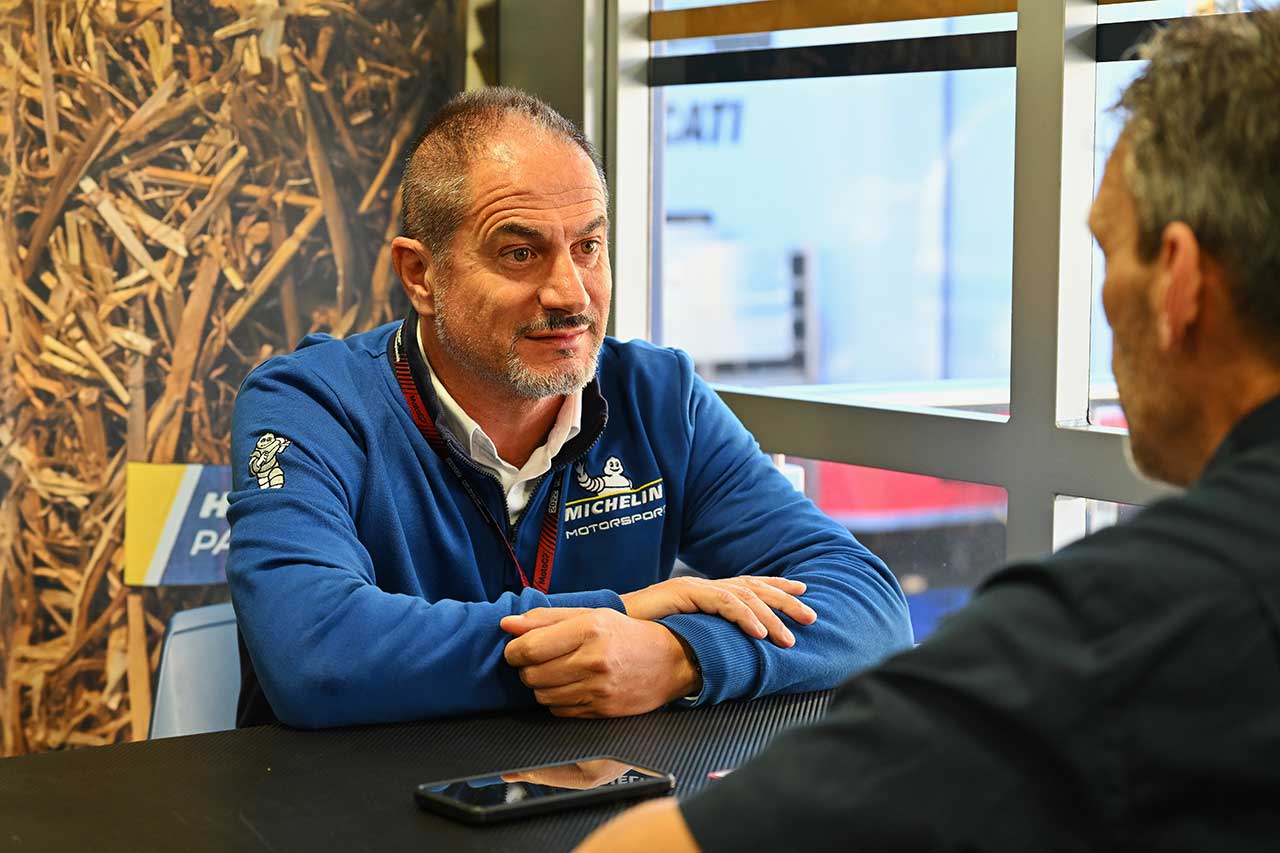 ミシュランの二輪モータースポーツマネージャーを務めるピエロ・タラマッソ