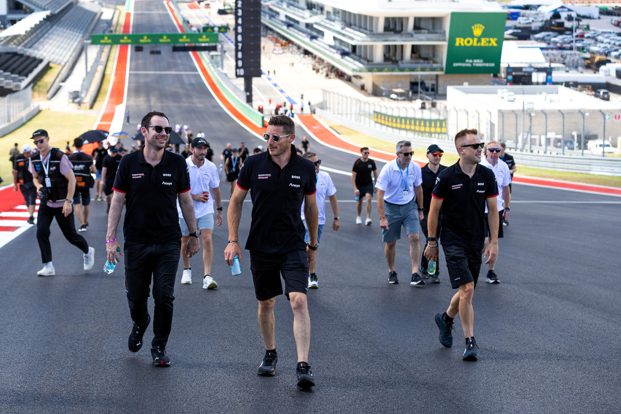 言うのは簡単だが……19点リードのポルシェはWEC終盤戦でも「これまでどおりの戦いを継続すればいい」とファントール