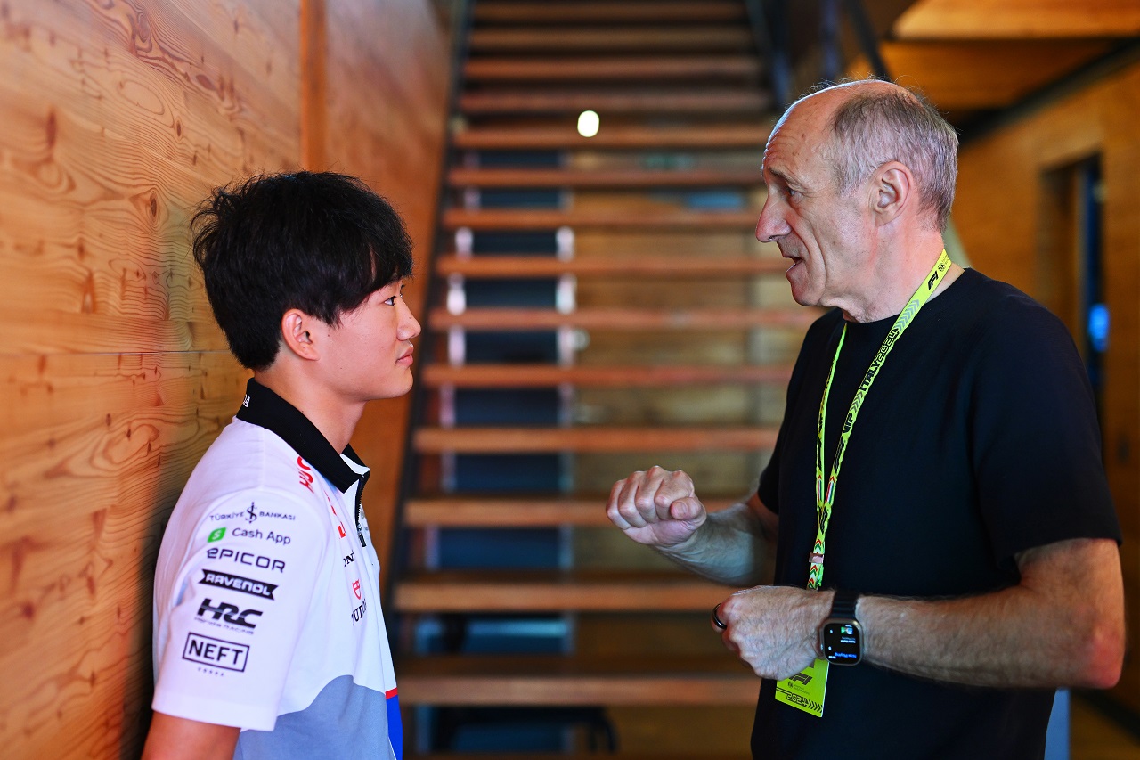 角田裕毅（RB）と元チーム代表フランツ・トスト