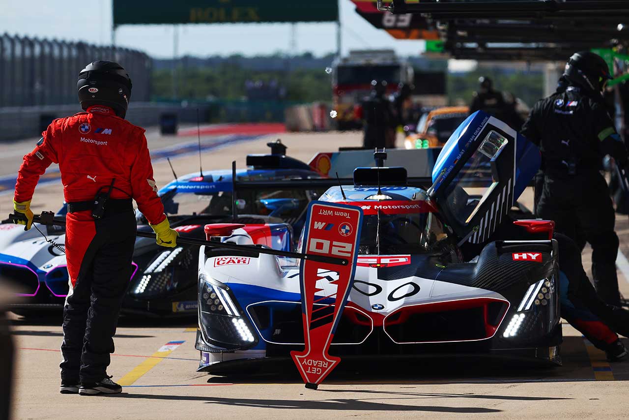 BMW Mハイブリッド V8