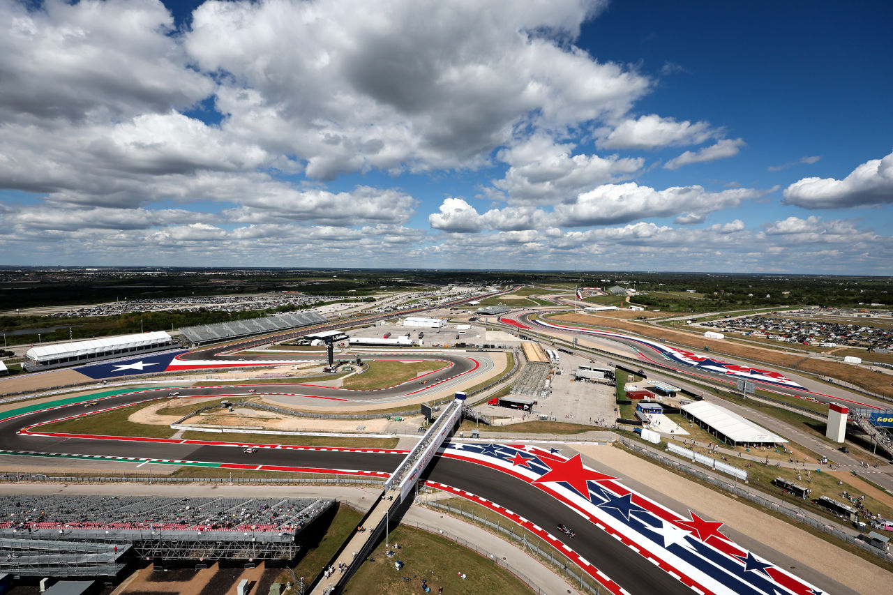 小林可夢偉の力走1.7秒及ばず。トヨタ、ペナルティで優勝逃すも2位獲得でランキング首位浮上。次戦WEC富士への期待高まる