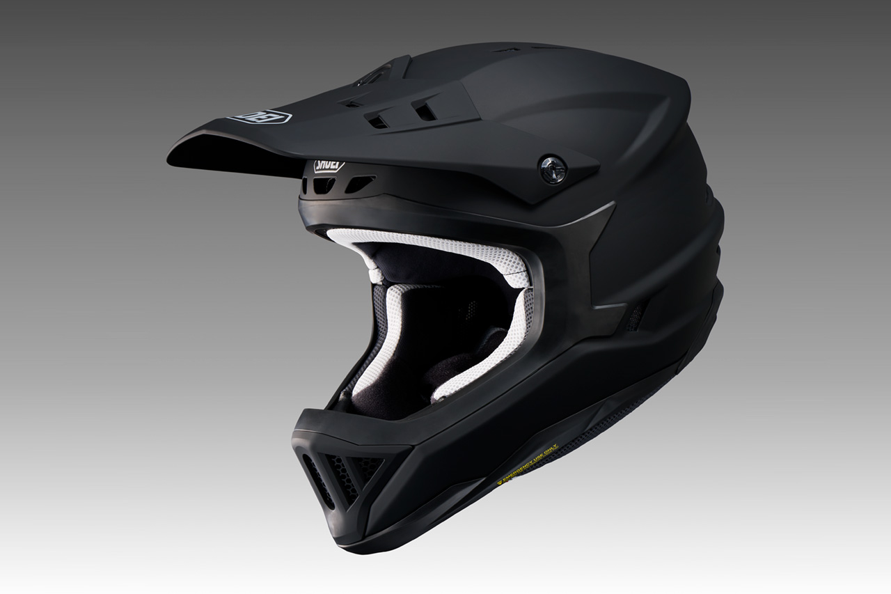 ショウエイ、オートバイから自転車競技へ挑戦。BMX競技用の『X-GRID』シリーズを発表