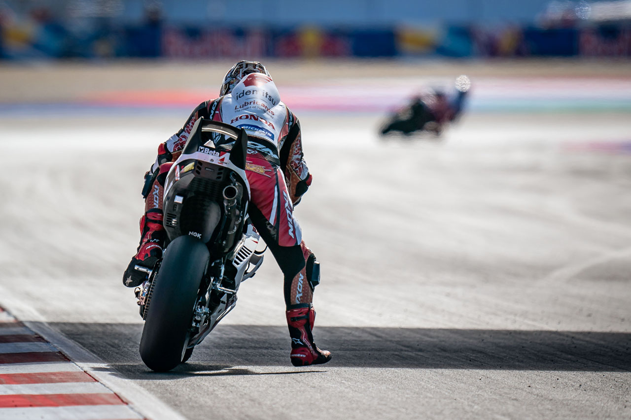 中上貴晶、修正施すも初日は苦戦「コーナーへの進入が一番の問題」／第13戦サンマリノGP 初日