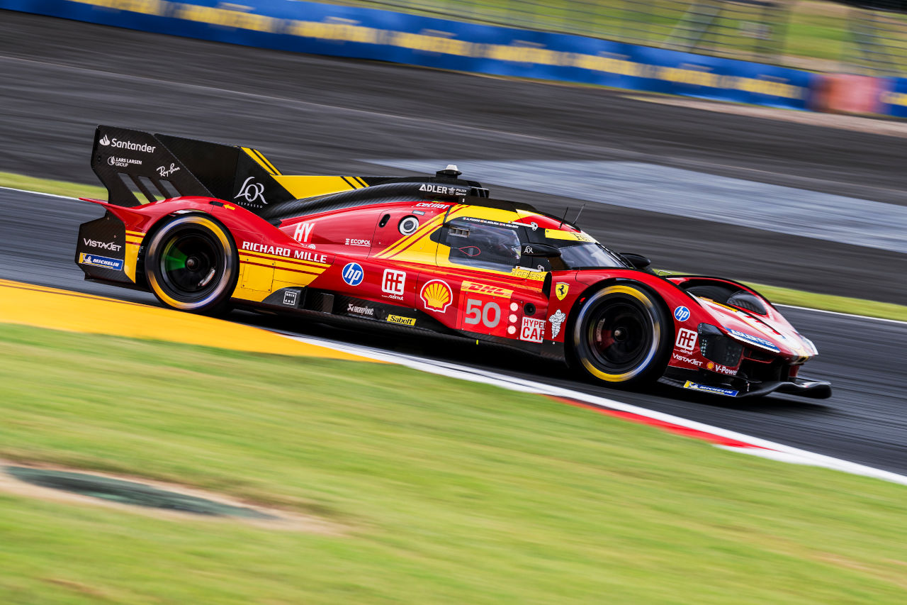 佐藤万璃音のサプライズ／走行初日にBoP変更／来年はビジネスホテル!? etc.【WEC富士金曜Topics】