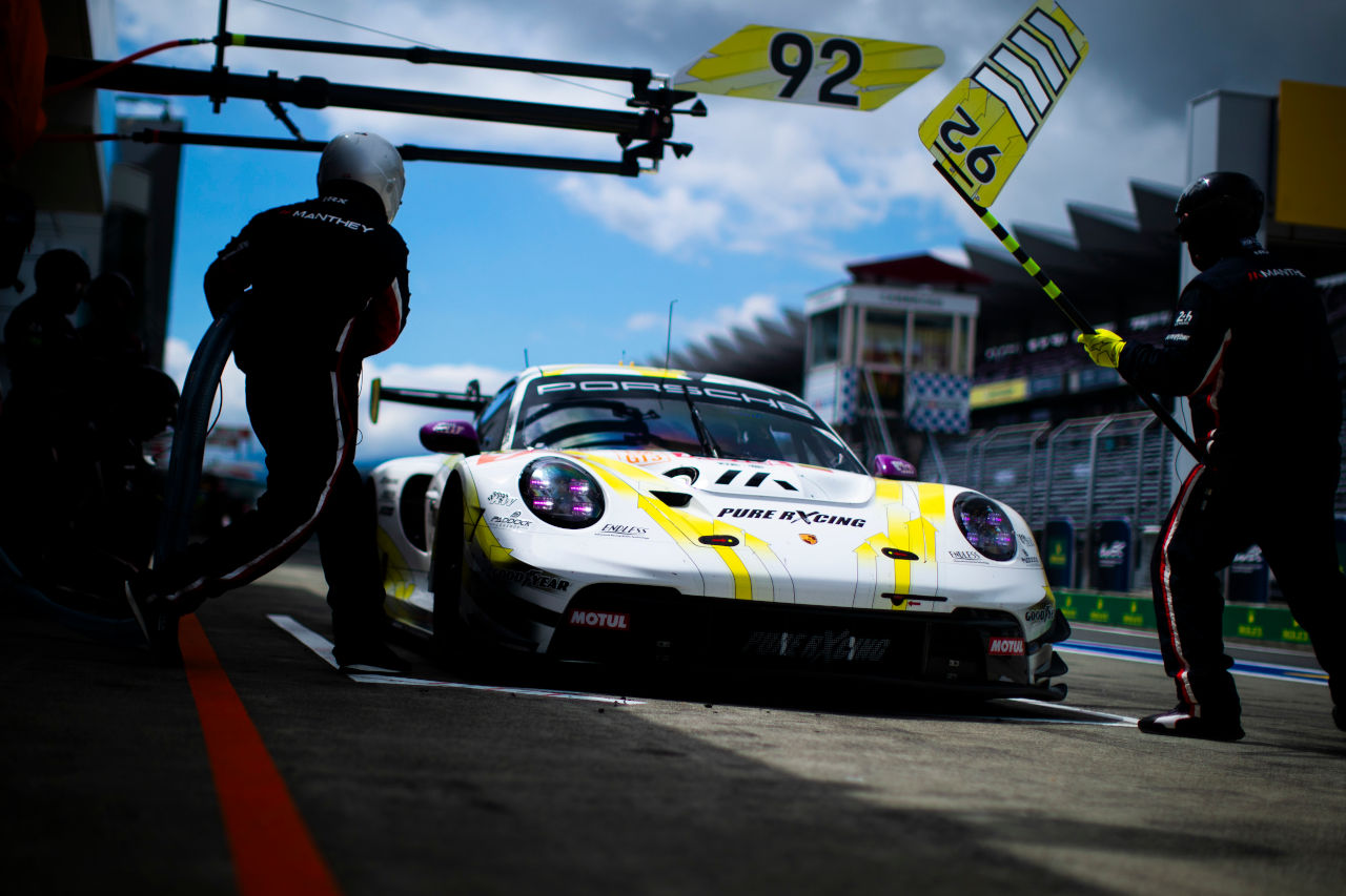 フェラーリ499Pは今年も苦戦か／名門マンタイが遅刻で罰金／宮田莉朋の昇格「急ぐ理由がない」etc.【WEC富士予選日Topics】