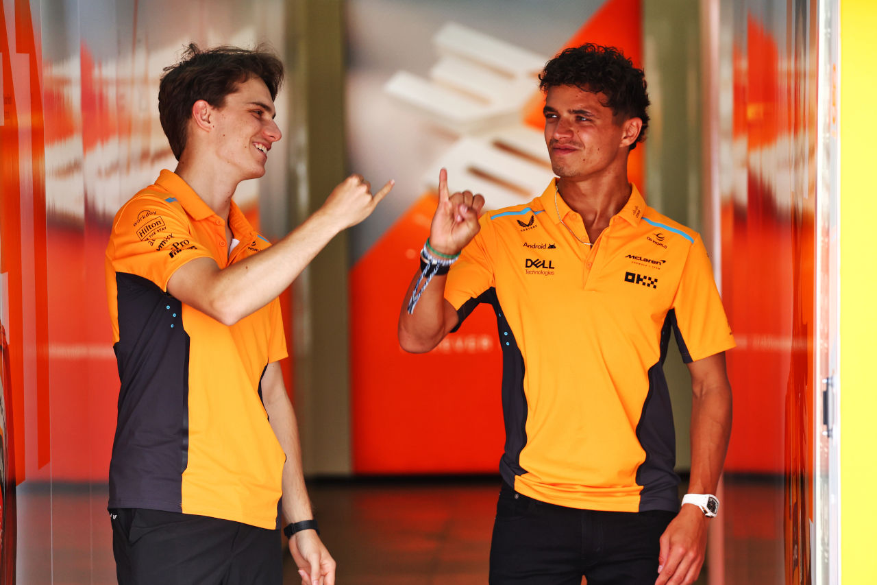 マクラーレンの交戦規定は「チームを引き裂くことになる」と嘲笑うレッドブルF1代表。「タイトルを争うならなおさら」