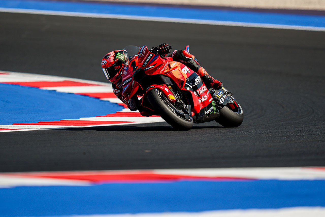 バニャイアが前戦に続き初日プラクティスでトップ。クアルタラロは5番手でQ2ダイレクト進出を果たす／MotoGP第14戦エミリア・ロマーニャGP