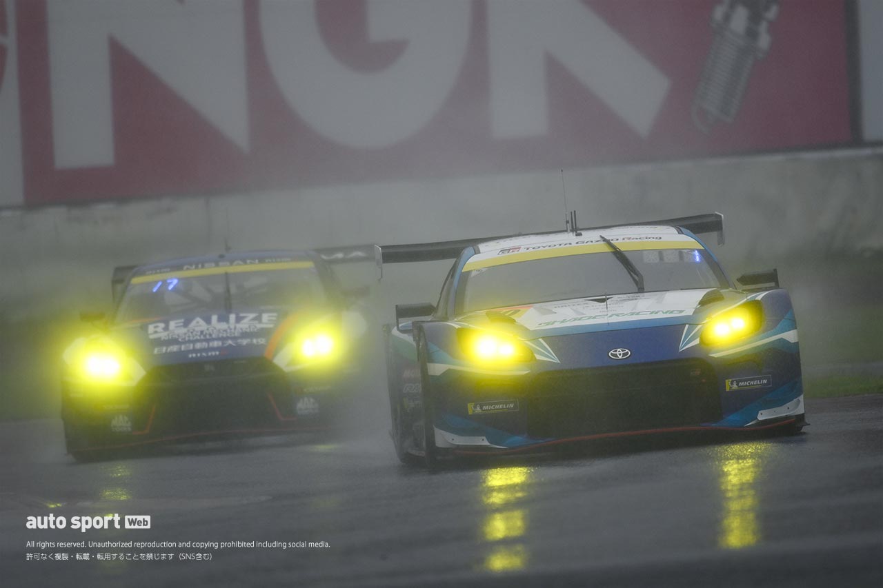 シェイドレーシング GR86 GT