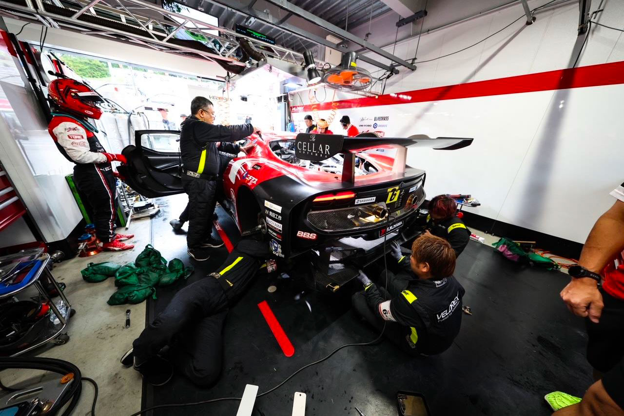 UNI-ROBO BLUEGRASS FERRARI