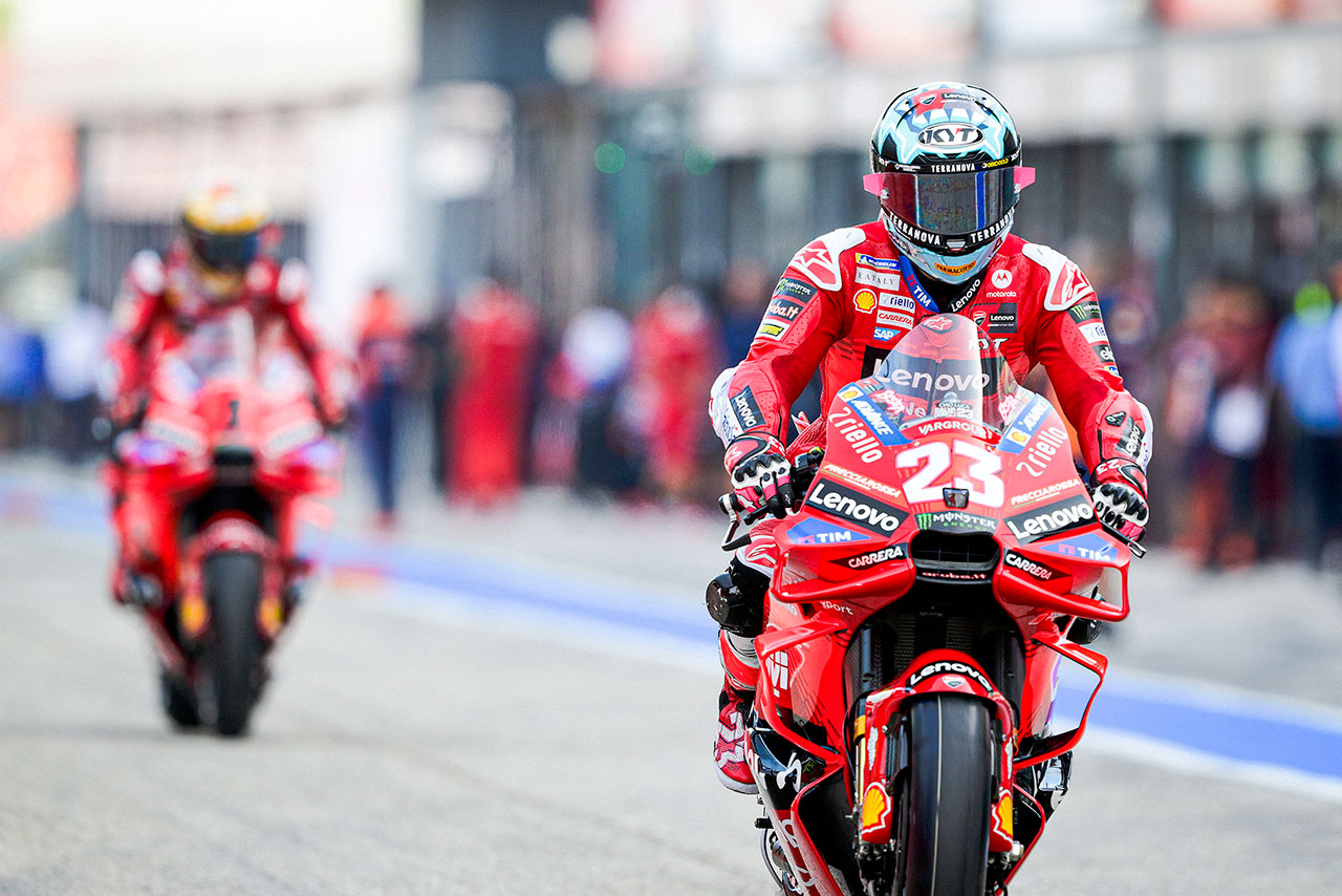 トップ争いはバスティアニーニに軍配。ドゥカティがコンストラクターズタイトル獲得／第14戦エミリア・ロマーニャGP 決勝