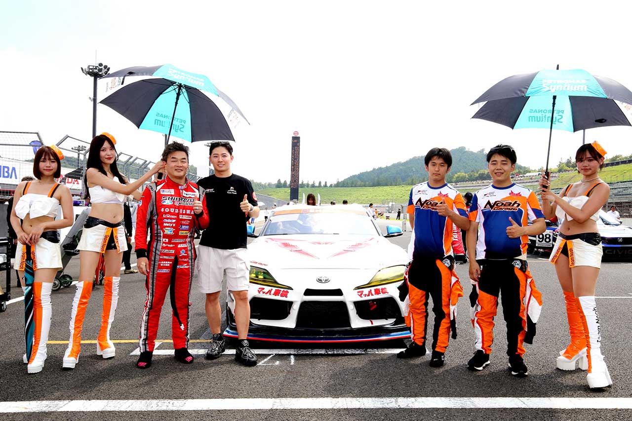 下垣和也／金丸ユウ／森田真心／冨田自然（マッハ車検GR Supra GT4）