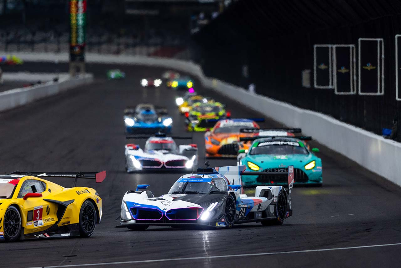 BMW Mハイブリッド V8