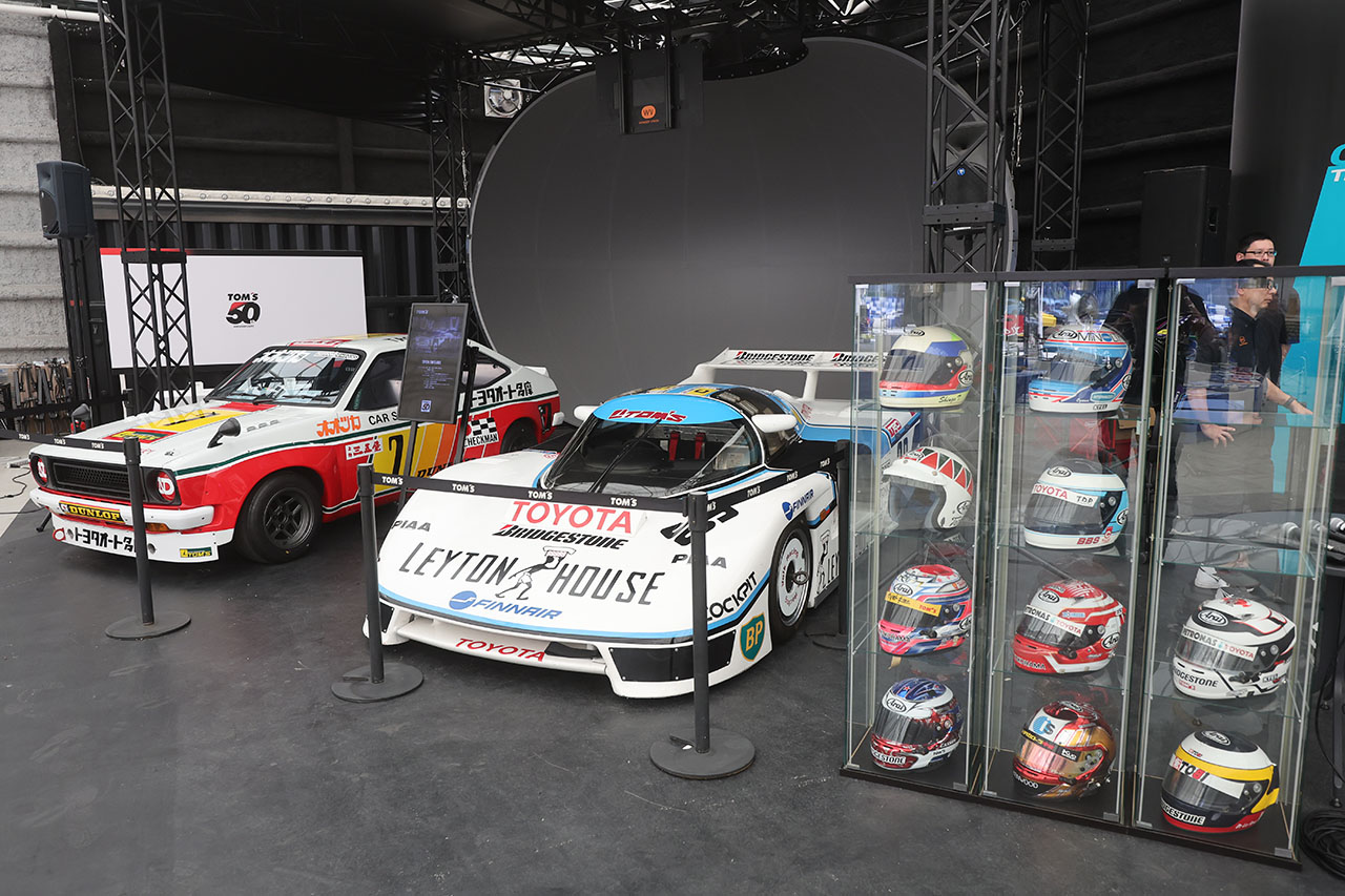 トムスの創業50周年記念パーティが開催。ゆかりある選手、監督らが集結しモータースポーツ界での偉業を祝う