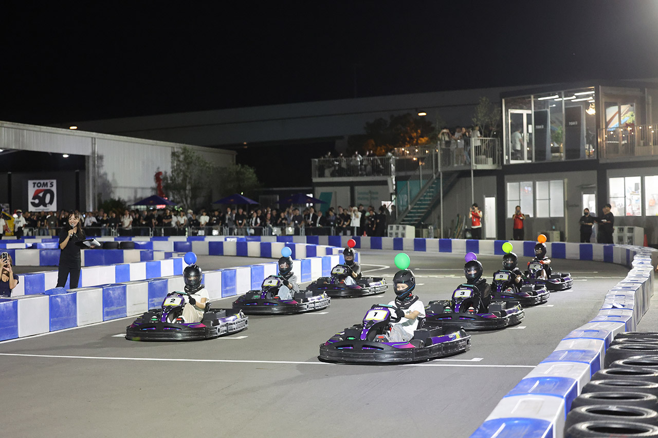 トムスの創業50周年記念パーティが開催。ゆかりある選手、監督らが集結しモータースポーツ界での偉業を祝う