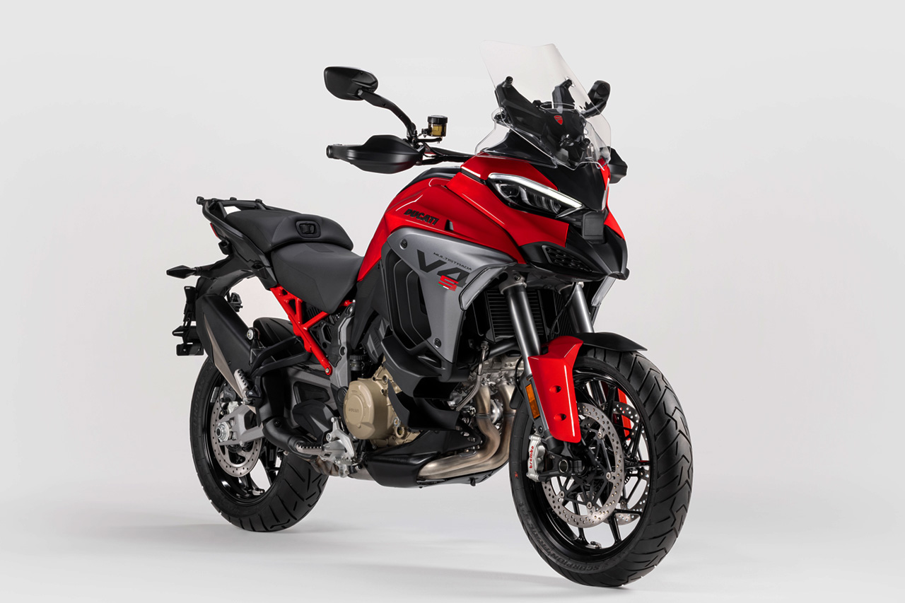 ドゥカティ、『ムルティストラーダV4／V4 S』の最新モデルを発表。特別仕様『V4パイクスピーク』も