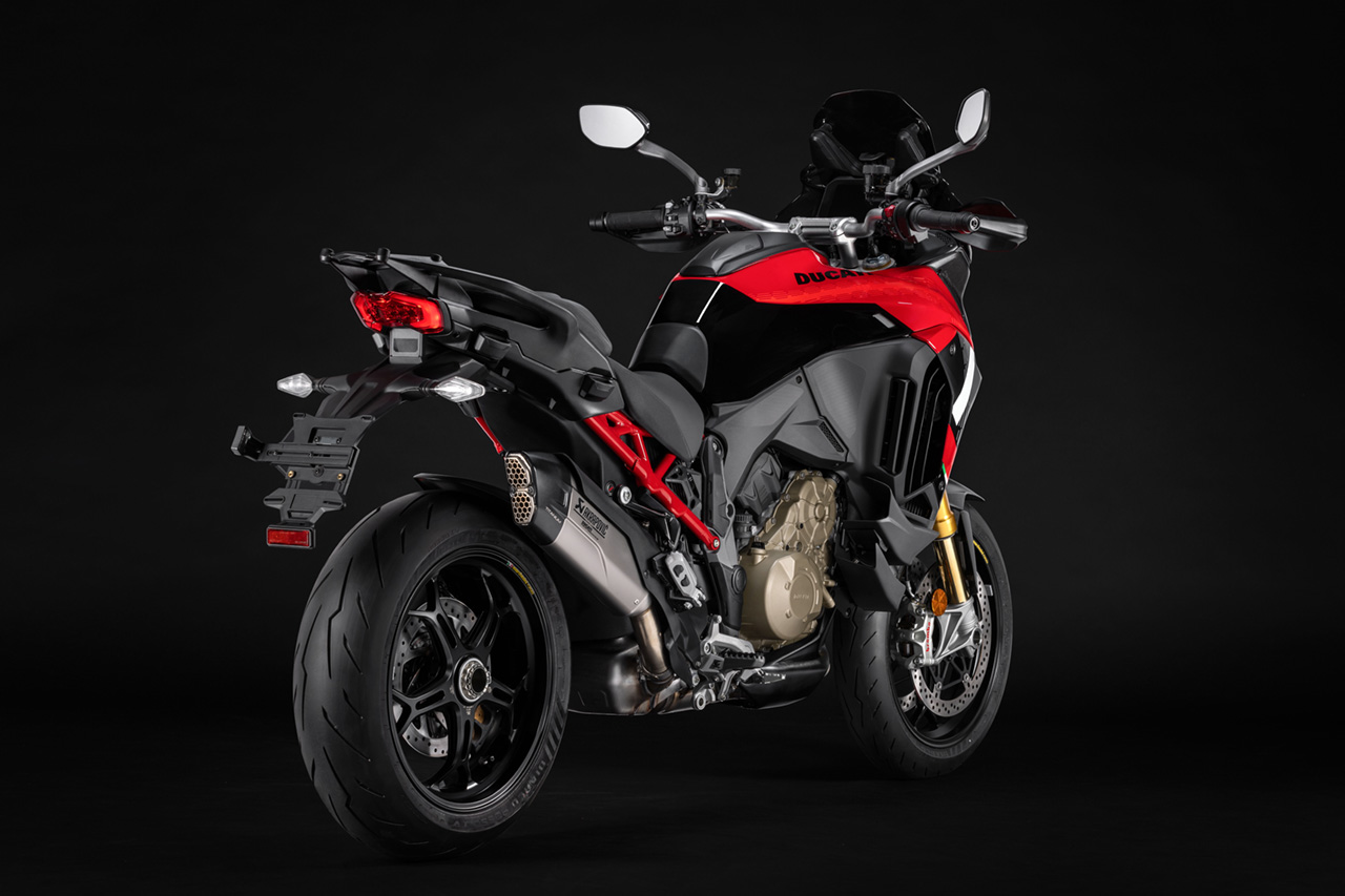 ドゥカティ、『ムルティストラーダV4／V4 S』の最新モデルを発表。特別仕様『V4パイクスピーク』も