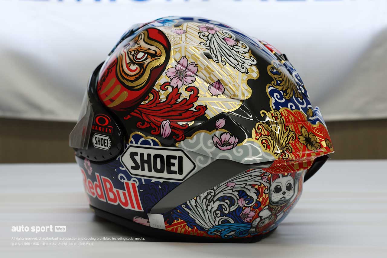 【特集】全面金箔に『ダルマ』を入れて「細部まで素晴らしい」とM.マルケス。MotoGP日本GPスペシャルヘルメットの細部