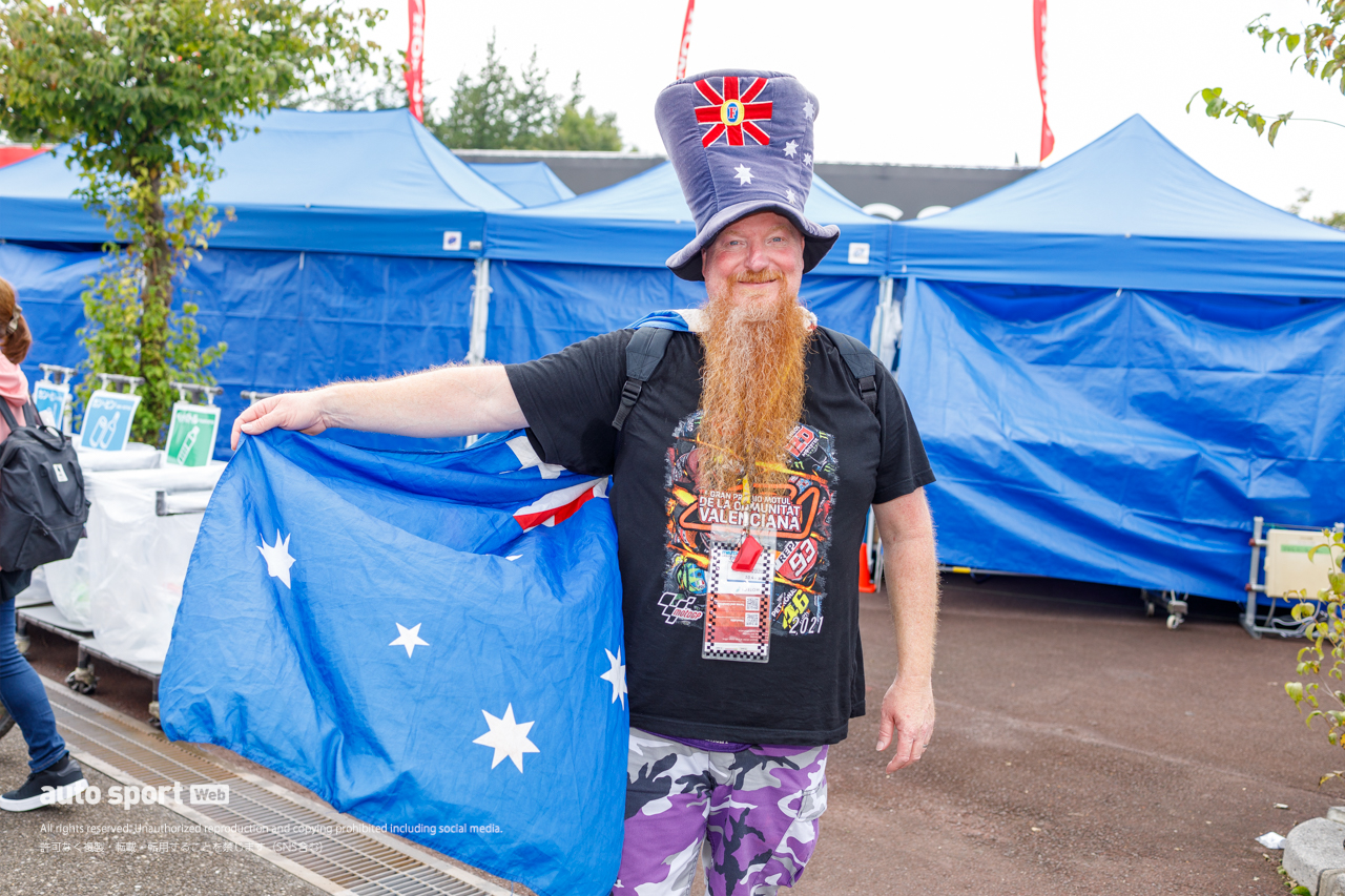 埋め尽くされた中上へのメッセージ！初日からイベント広場は大盛況／第16戦日本GP