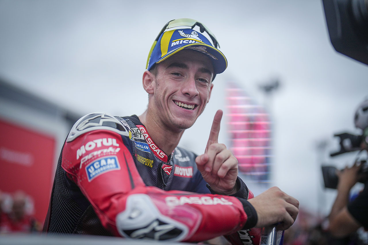 M.マルケス、脅威の1分42秒868は幻に。アコスタがレコード更新のMotoGP初ポール獲得／第16戦日本GP