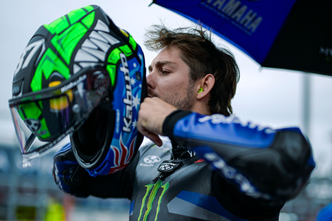 リヤグリップに問題抱えるヤマハ。「上位にはほど遠いけど改善が見られた」と解決への糸口か／第16戦日本GP