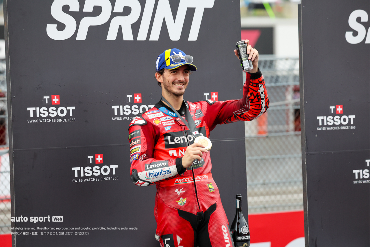 アコスタの後塵を拝するも3戦連続でスプリントを制したバニャイア「燃料消費を抑えるマップで走らなければいけなかった」／第16戦日本GP
