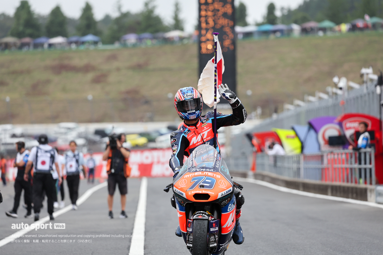 小椋藍、タイヤ戦略が功を奏し2位獲得 「雨が止んだ瞬間に攻められる！ と思った」／第16戦日本GP