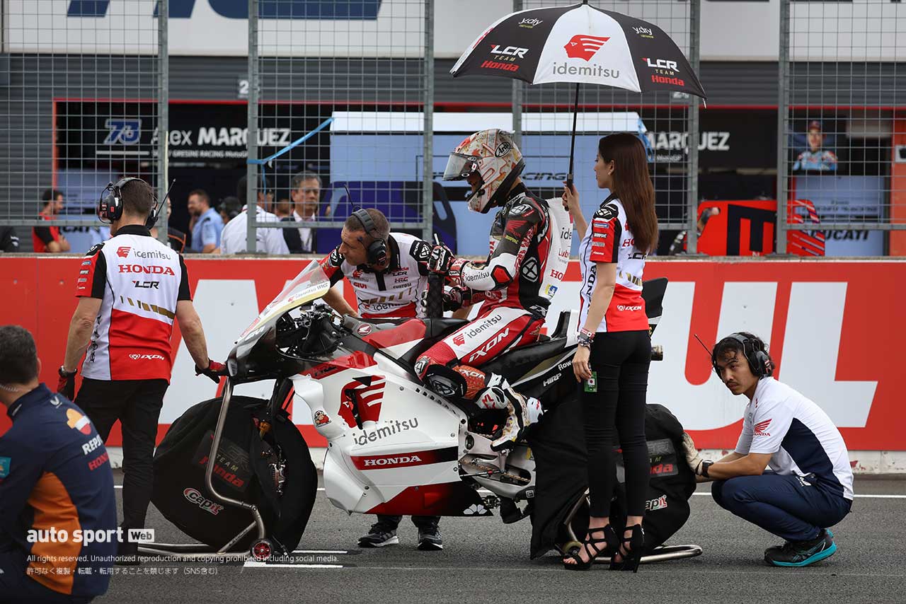 母国での国歌に想いを馳せた中上貴晶「もうこれが最後だと改めて感じた」とレース後は涙も／第16戦日本GP