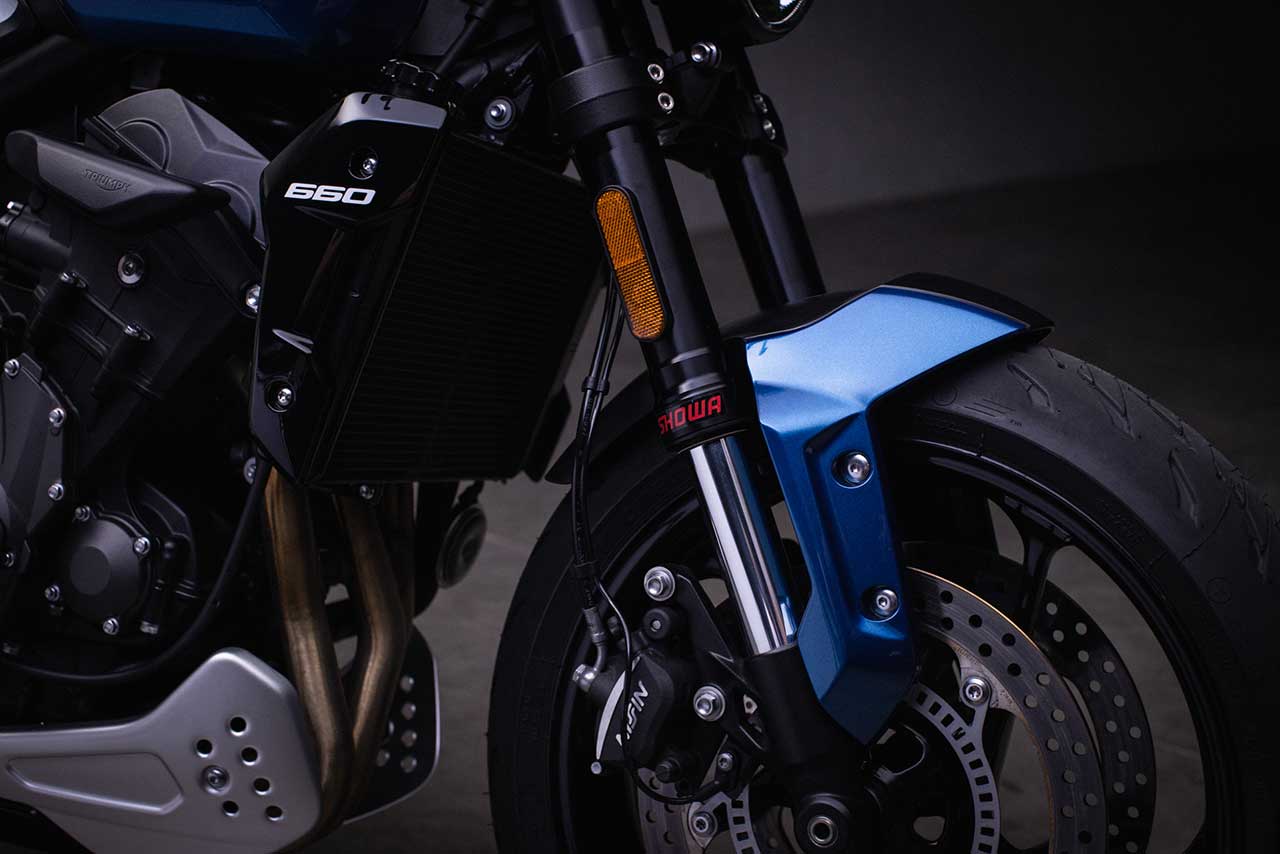 トライアンフ、新型トライデント660を発表。装備の大幅アップデートと新色が追加され、2024年冬以降に発売予定