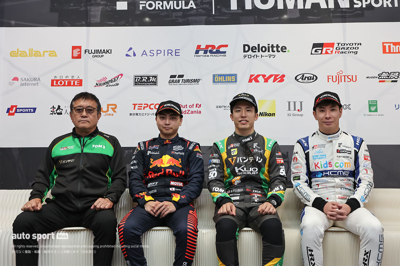 優勝引き寄せた好スタートを自賛「今日の僕のすべて」と坪井翔。表彰台獲得の小林可夢偉は「まずは本当に感謝」【第6戦決勝会見】