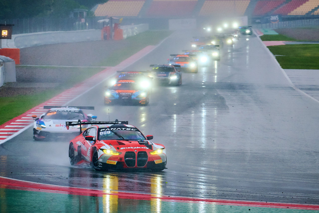 ルーカス・アウアー／マーロ・エンゲル組がスプリント・カップ初戴冠。マシン炎上＆豪雨のレースでWRTを逆転／GTWCヨーロッパ第9戦