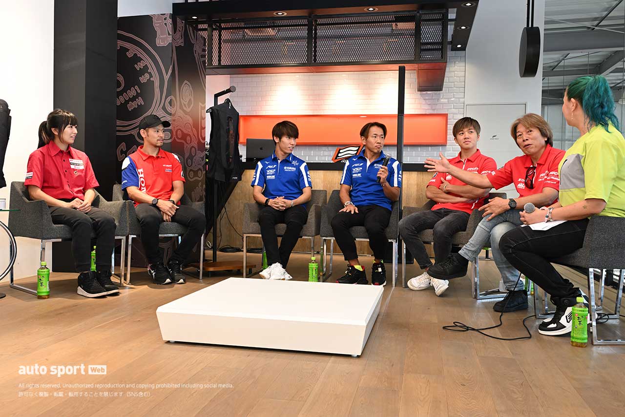 最終戦を前にトップライダーがHYOD PLUS浜松に集結。『HYODエアブースト』の実演とトークショー開催
