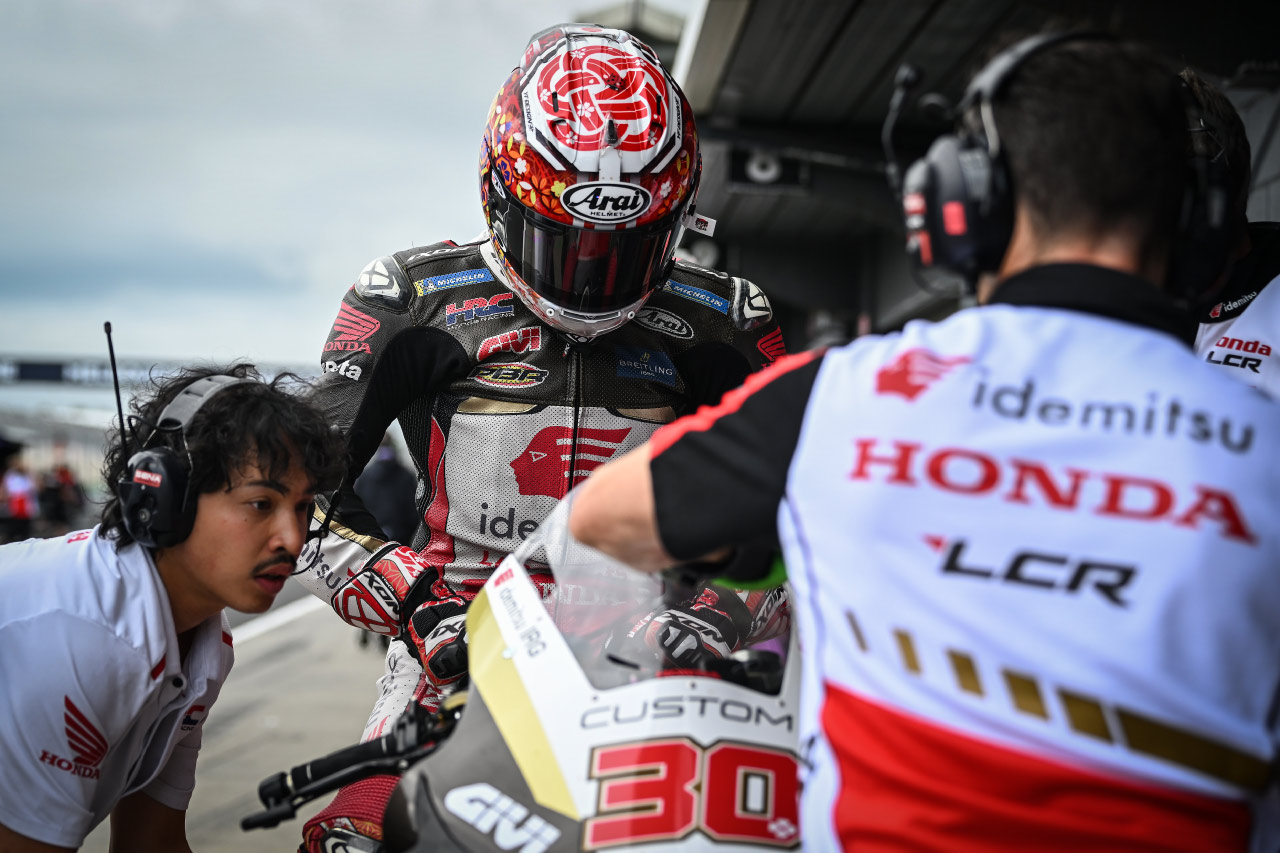 中上貴晶、路面の凹凸に苦戦「ラインを維持するのが難しかった」／第17戦オーストラリアGP