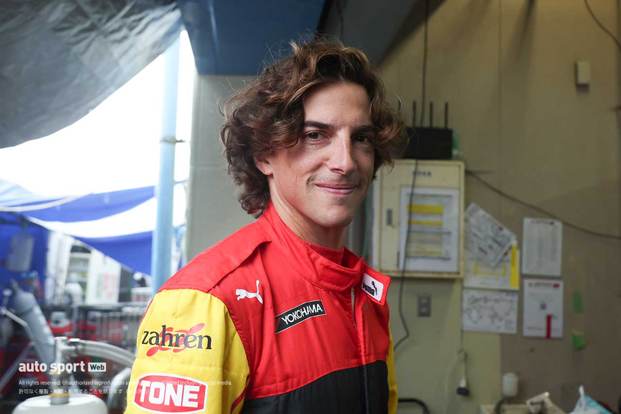 ロベルト・メリ・ムンタン（UNI-ROBO BLUEGRASS FERRARI）