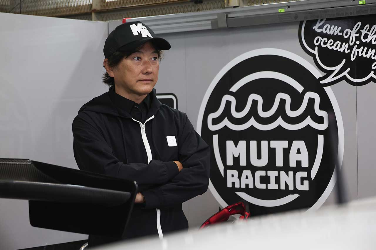 加藤寛規監督（muta Racing GR86 GT）