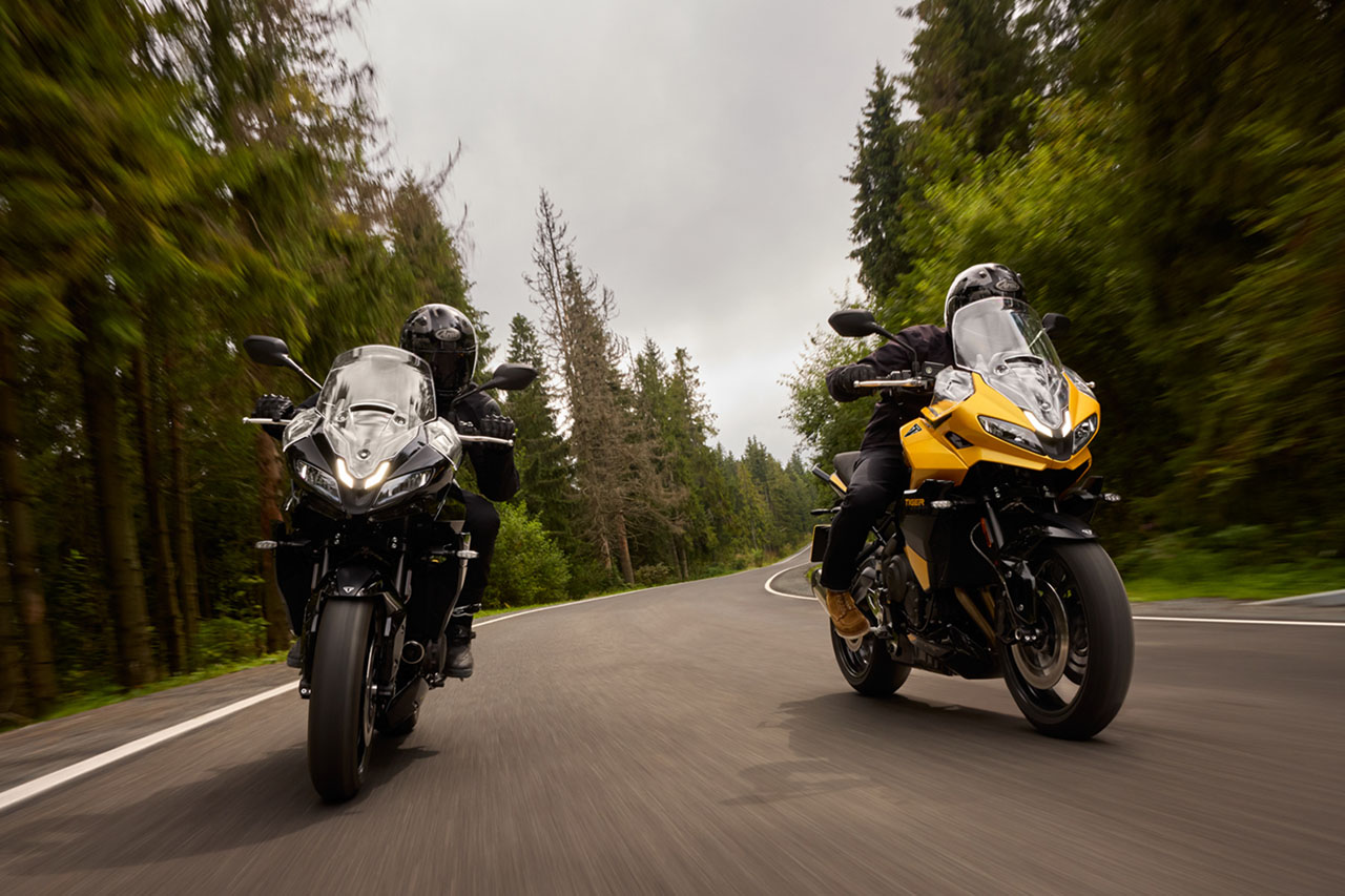 トライアンフ、新型『タイガースポーツ800』を発表。長距離ツーリング重視のスポーツアドベンチャー