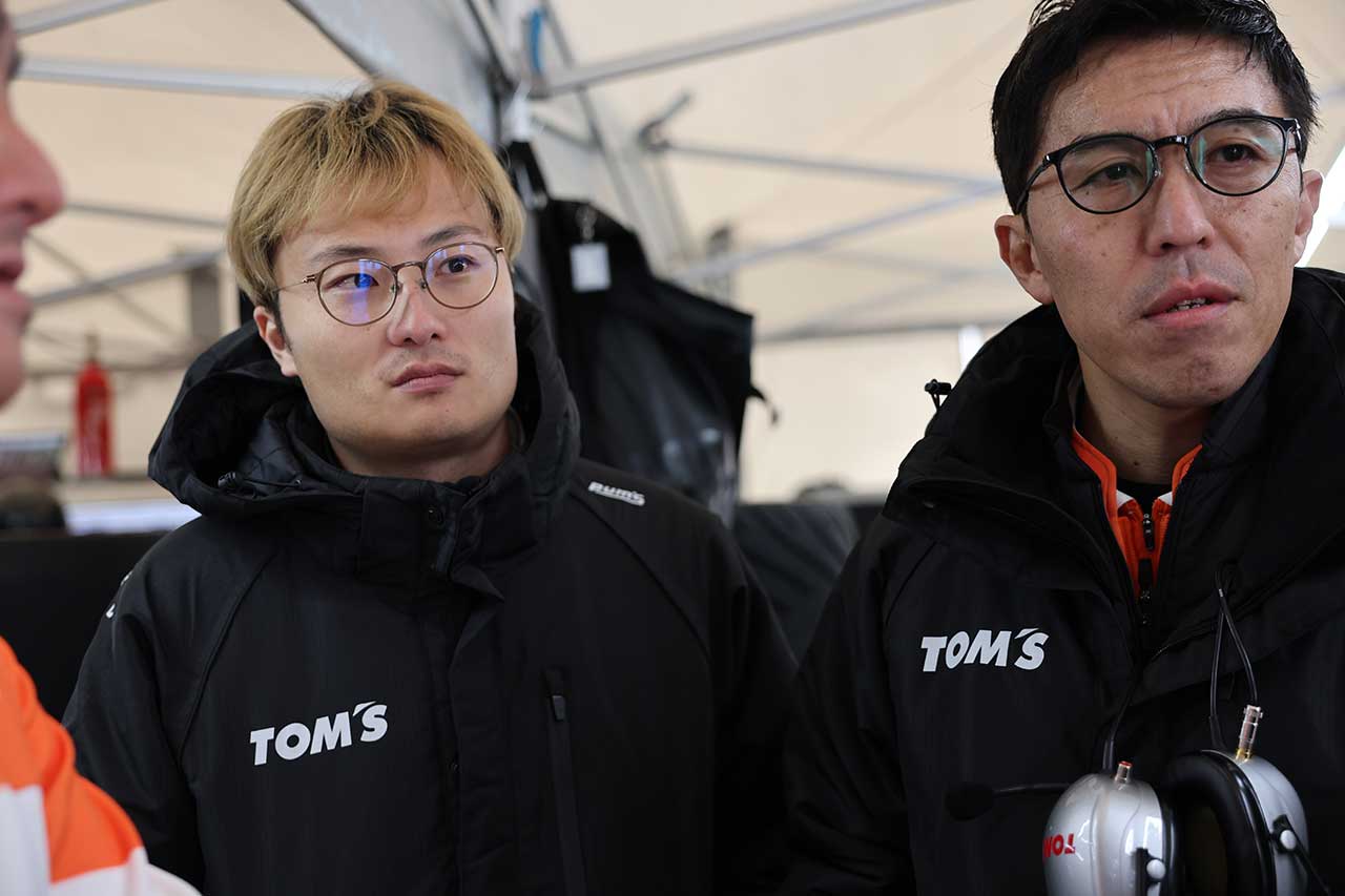 山下健太／伊藤大輔監督（au TOM’S GR Supra）