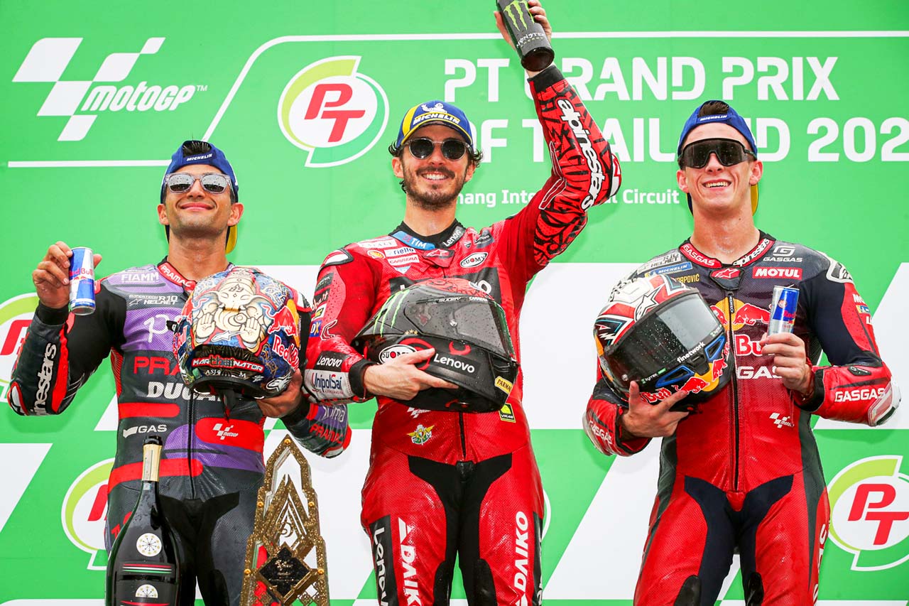 ウエットの決勝レースでバニャイアが優勝。マルティンは2位で差は17ポイントに／MotoGP第18戦タイGP