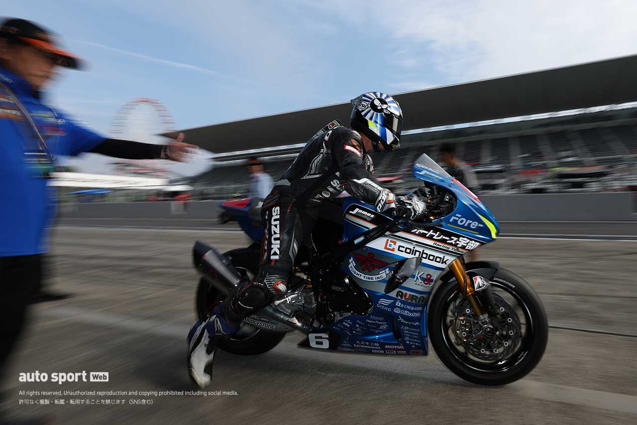 中須賀まさかの転倒で岡本裕生が初戴冠。レースは水野が2連勝で制す／2024全日本ロード第8戦鈴鹿 JSB1000レース2