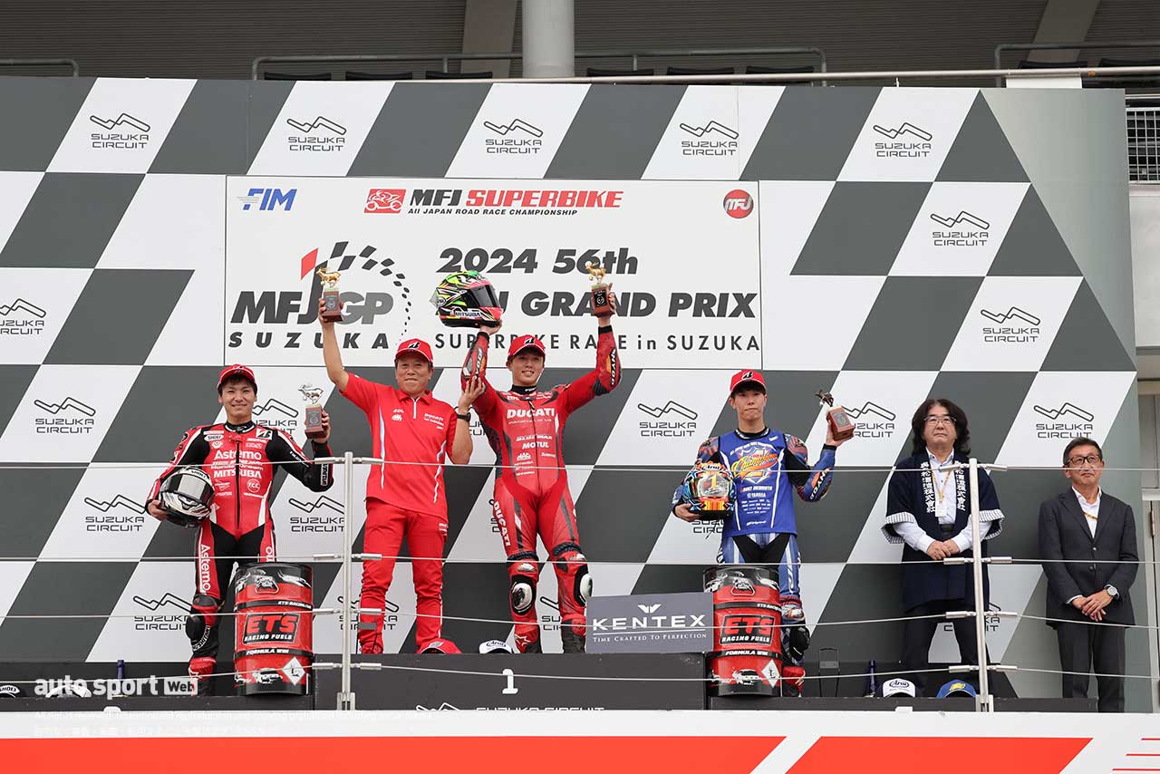 中須賀まさかの転倒で岡本裕生が初戴冠。レースは水野が2連勝で制す／2024全日本ロード第8戦鈴鹿 JSB1000レース2