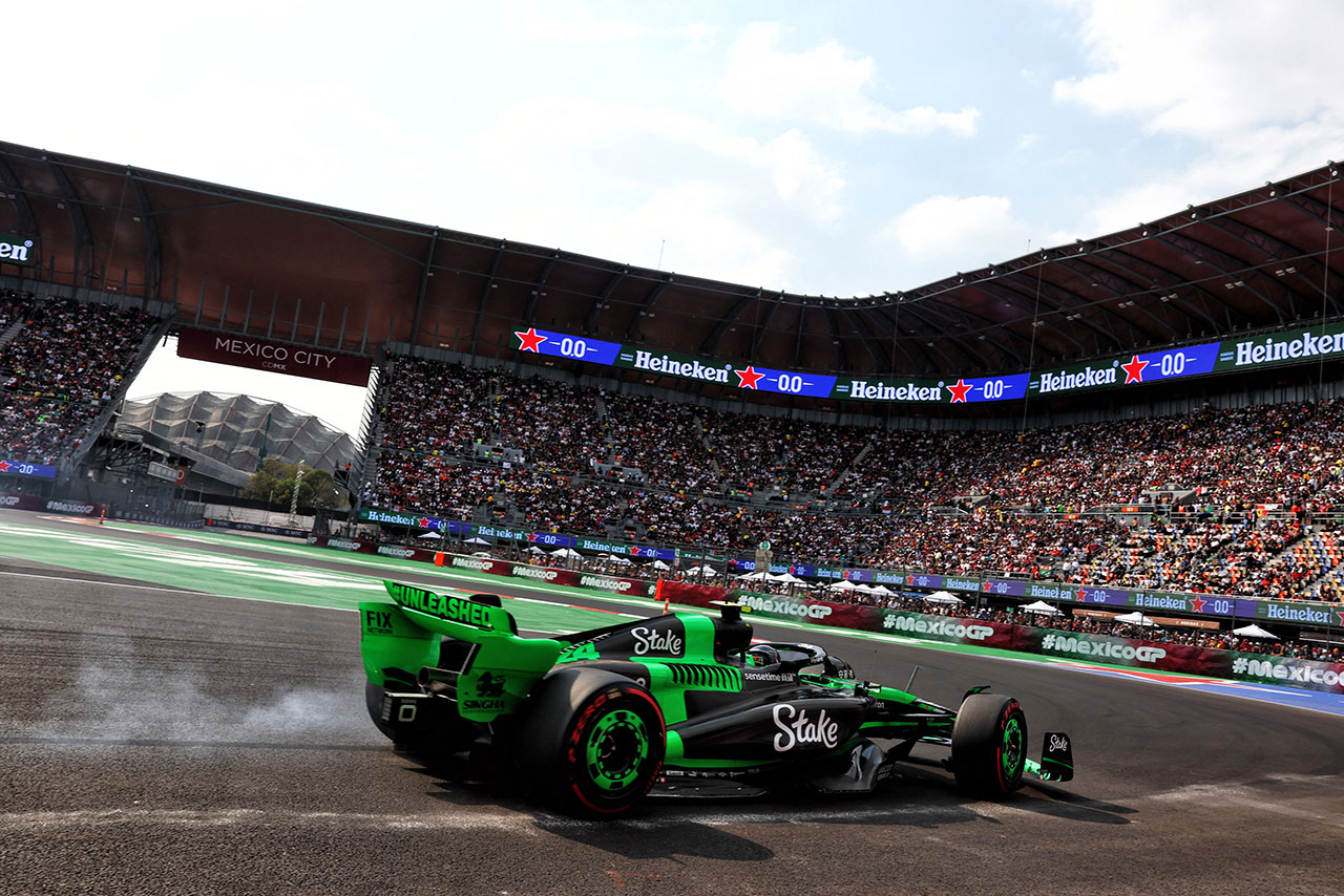 2024年F1第20戦メキシコシティGP　周冠宇（キック・ザウバー）