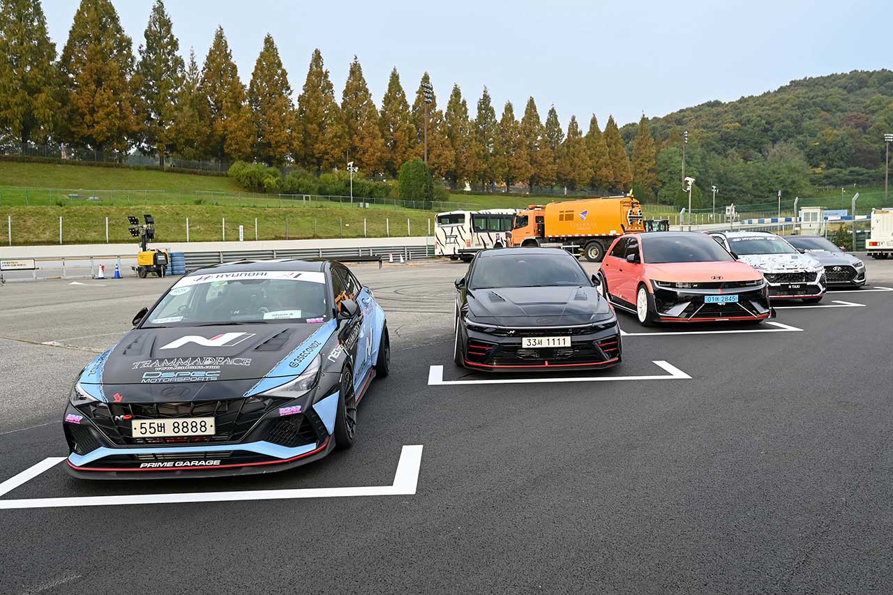 トヨタGRとヒョンデNが韓国でコラボイベントを開催。モリゾウがヤリスWRCでドーナツターン