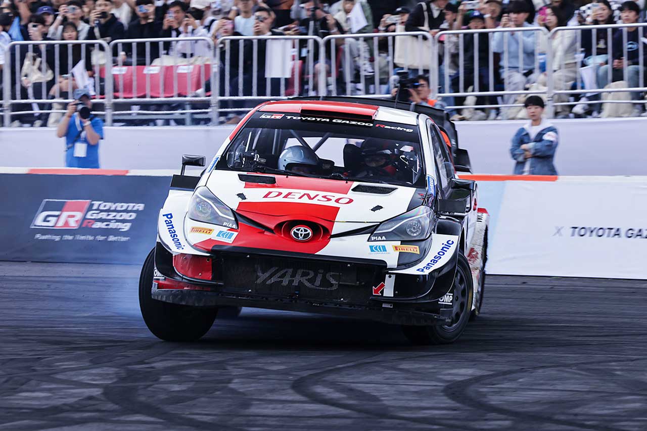 トヨタGRとヒョンデNが韓国でコラボイベントを開催。モリゾウがヤリスWRCでドーナツターン