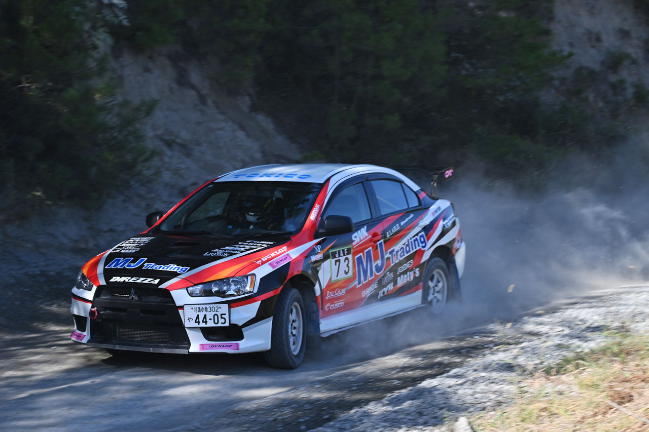 ダンロップタイヤ装着車が全日本ダートトライアルの6クラスでシリーズチャンピオンを獲得