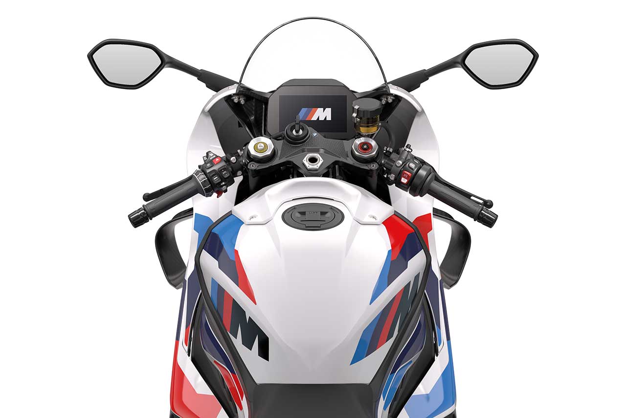 BMW、新型『M1000RR』を発表。2025年モデルは最高出力218hp、ウイングレットも強化。価格と発売日は未定