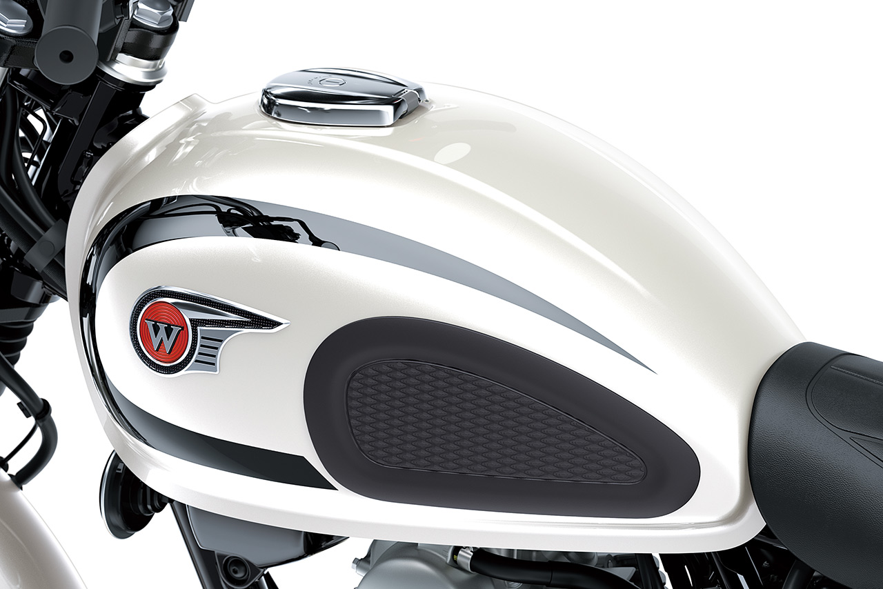 カワサキ、新型ライトウエイトスポーツ『W230』を2024年11月20日から発売