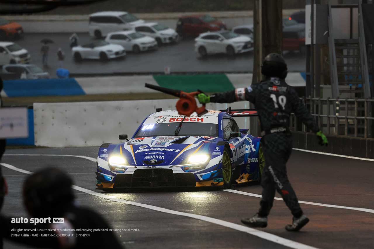 スーパーGT第8戦モビリティリゾートもてぎ予選日