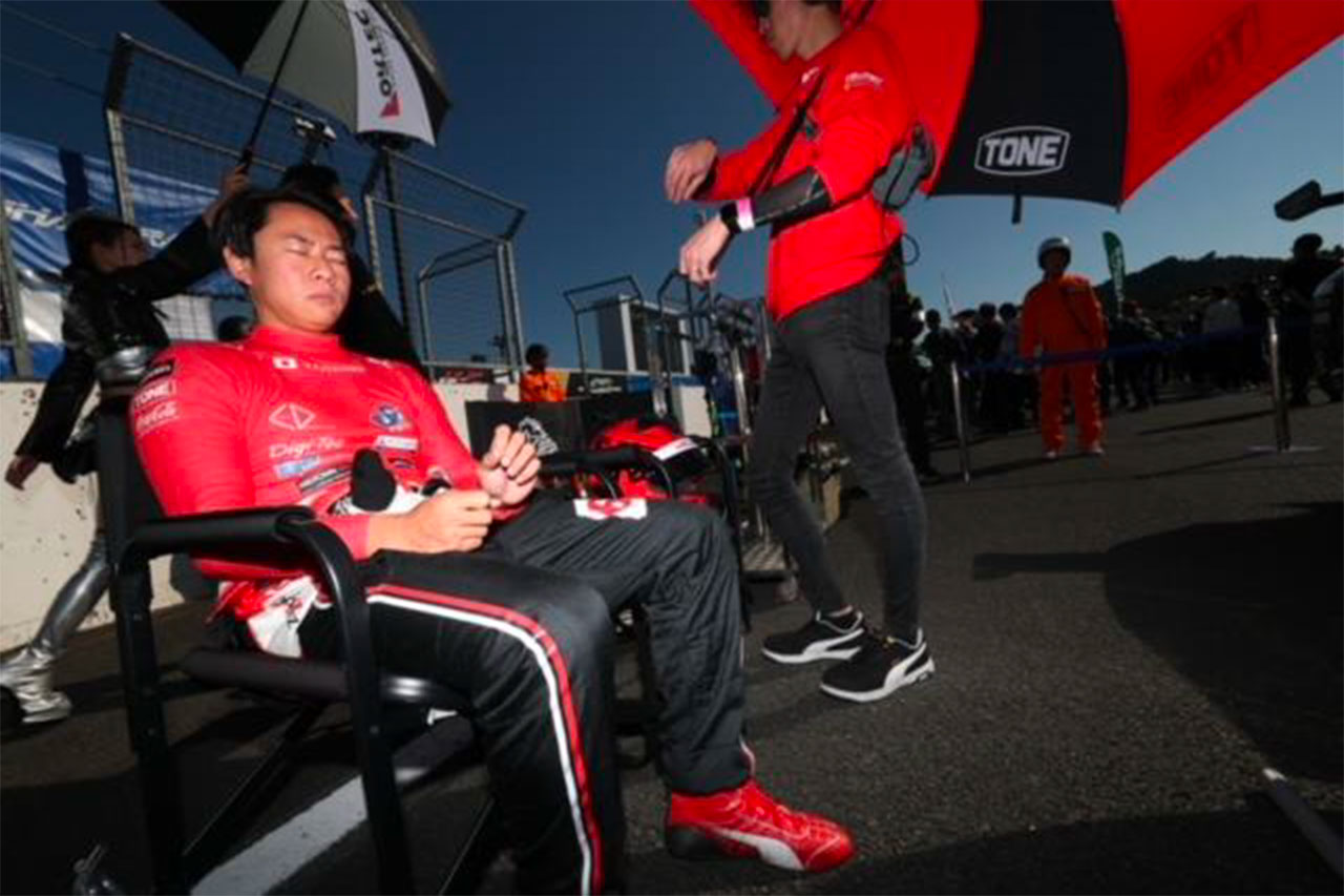 片山義章（UNI-ROBO BLUEGRASS FERRARI）