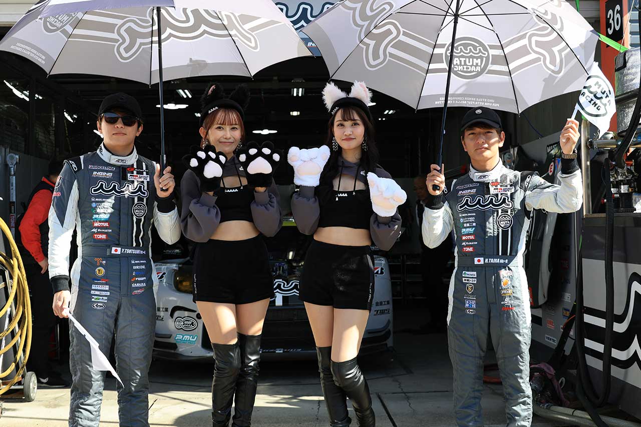 堤優威／後藤佑紀さん／神崎りのさん／平良響（muta Racing GR86 GT） 平良響