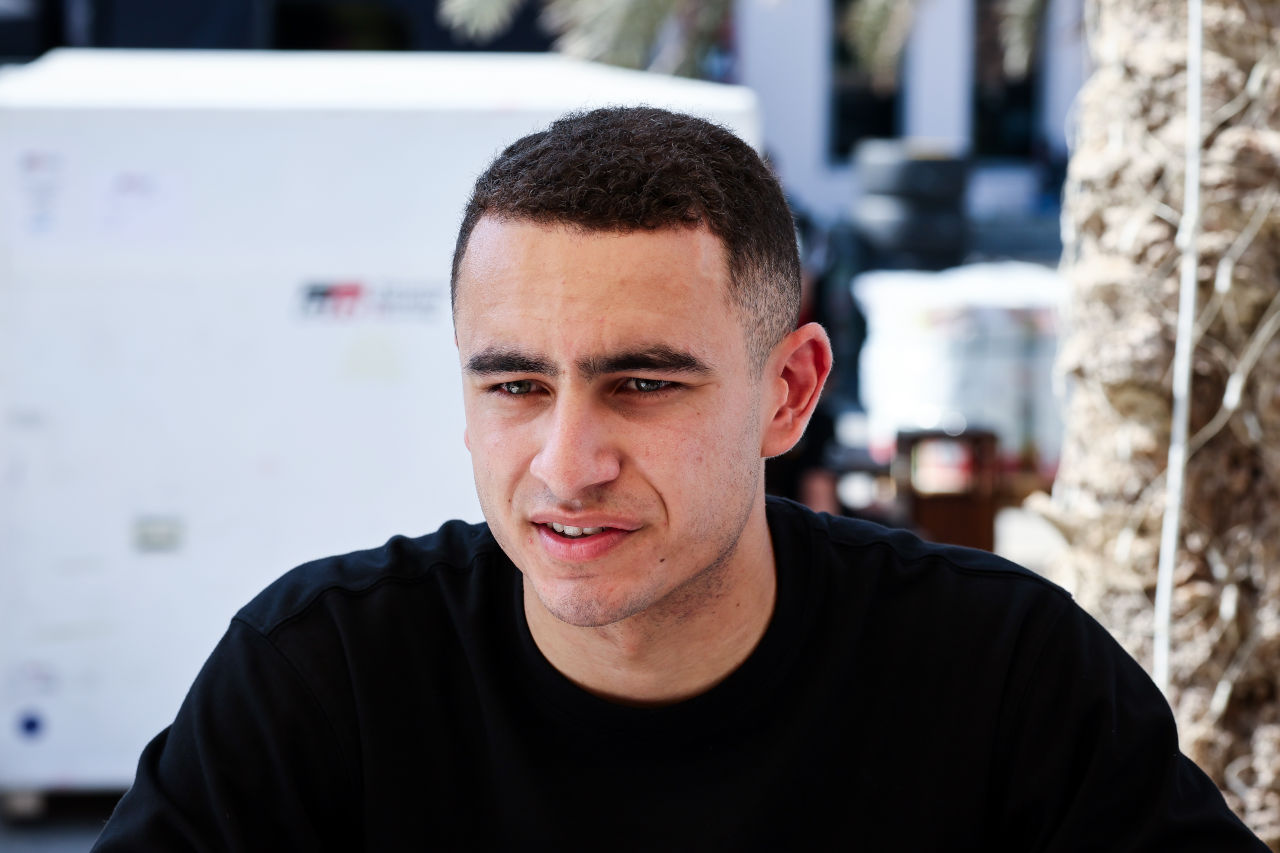 若手のマッソンとデ・ジェラスがGR010ハイブリッドで初走行。トヨタ、WECルーキーテストに参加